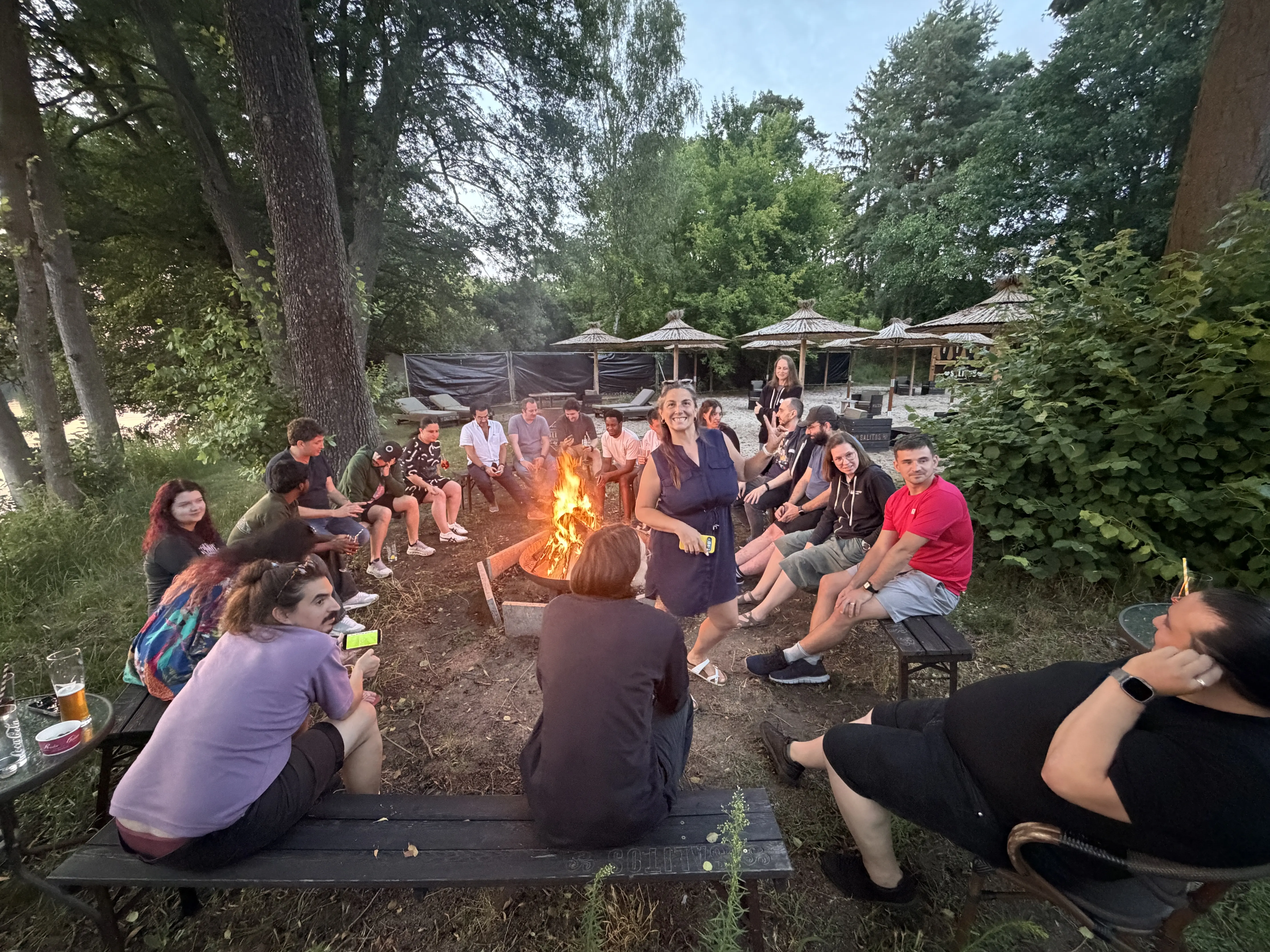 Rafiki & Cards bonfire